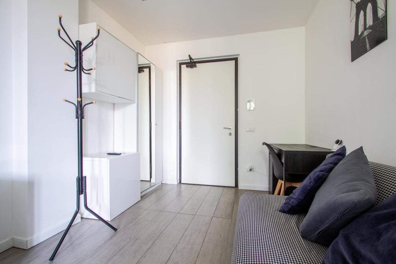 Lux Apartment Milano Metro M2 エクステリア 写真